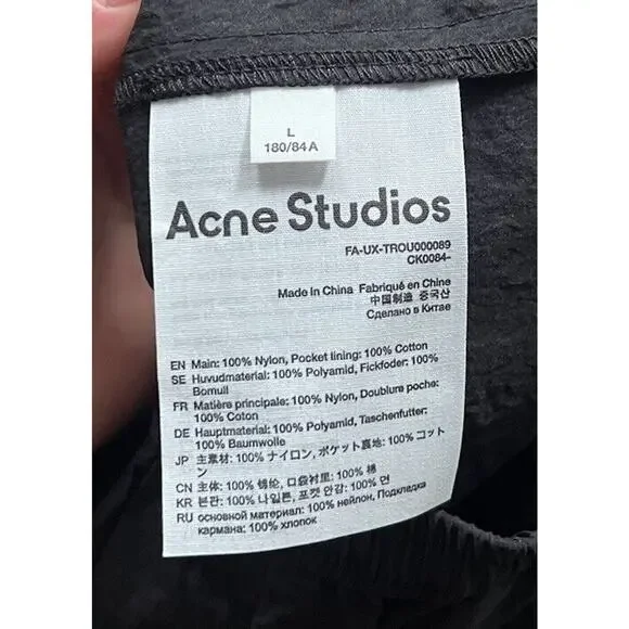 NWT Acne Studios FW24 Crinkle Nylon Regular Fit Trousers Men’s L Face Logo $350